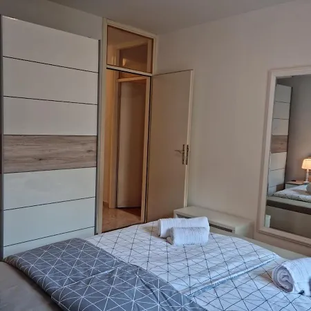 Apartment Neva