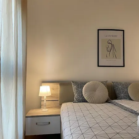 Neva Apartment *